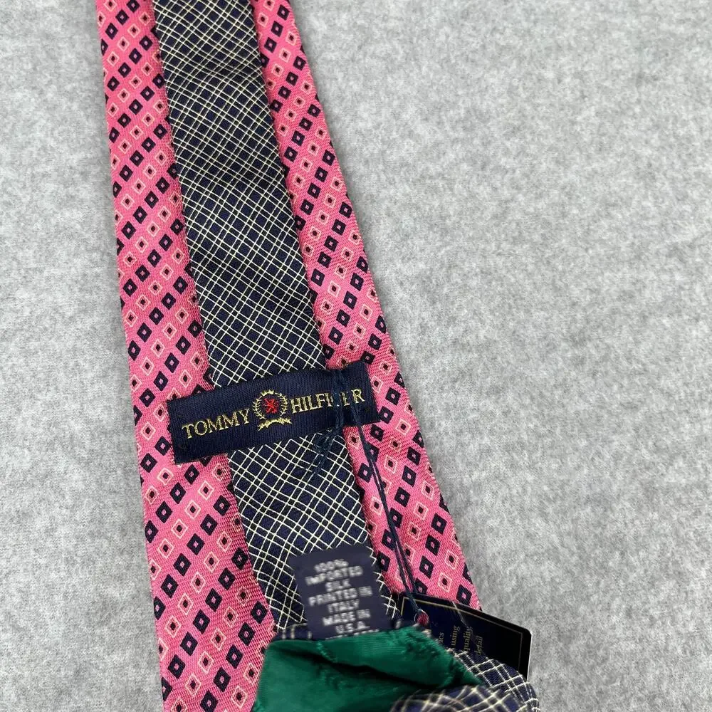 Tommy Hilfiger Necktie Silk Pink Diamond All Over Print Tie New NWT